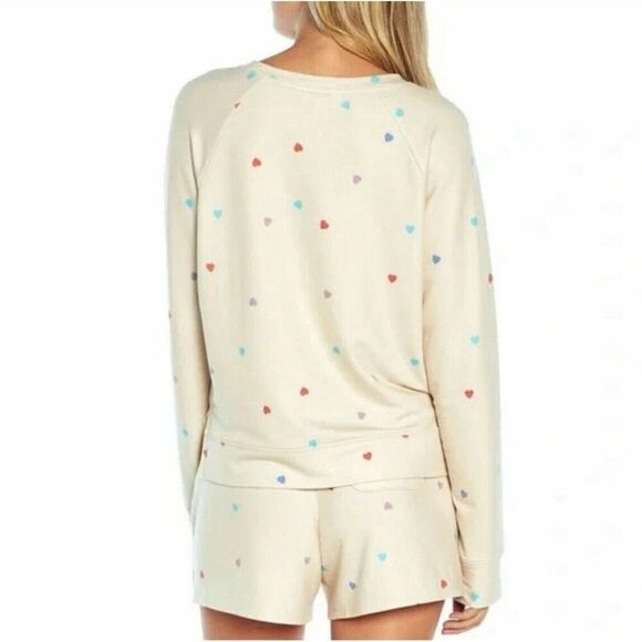 WILDFOX Sweatshirt Short Lounge Set Pajamas Super Soft Ivory/Cream/Oatmeal Heart - Picture 3 of 5